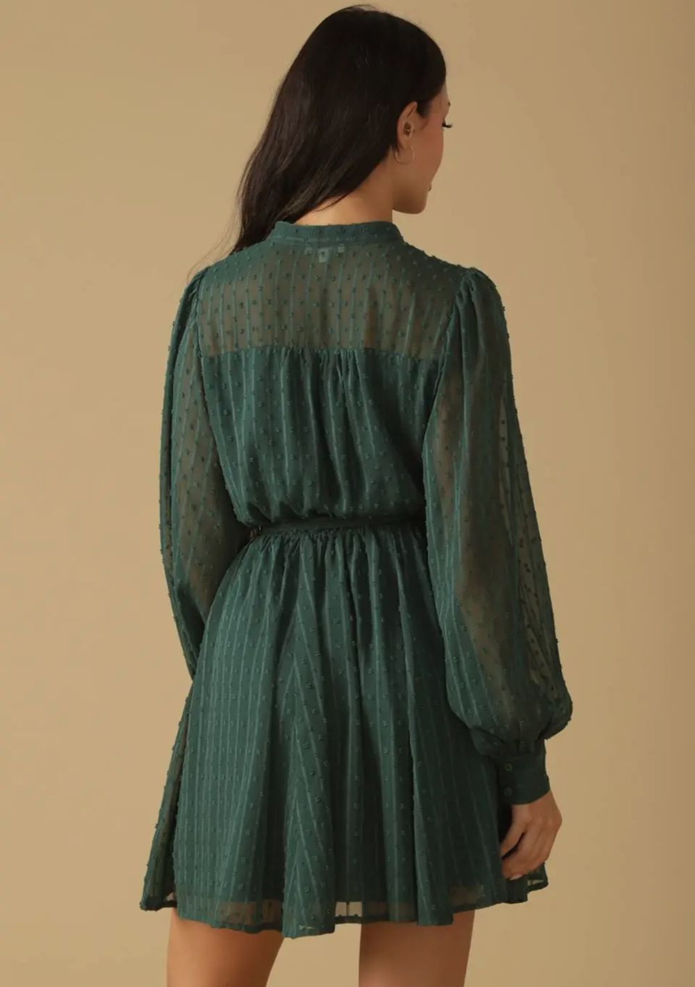 ♡ Minikleid mit Gürtel und Lochstickerei