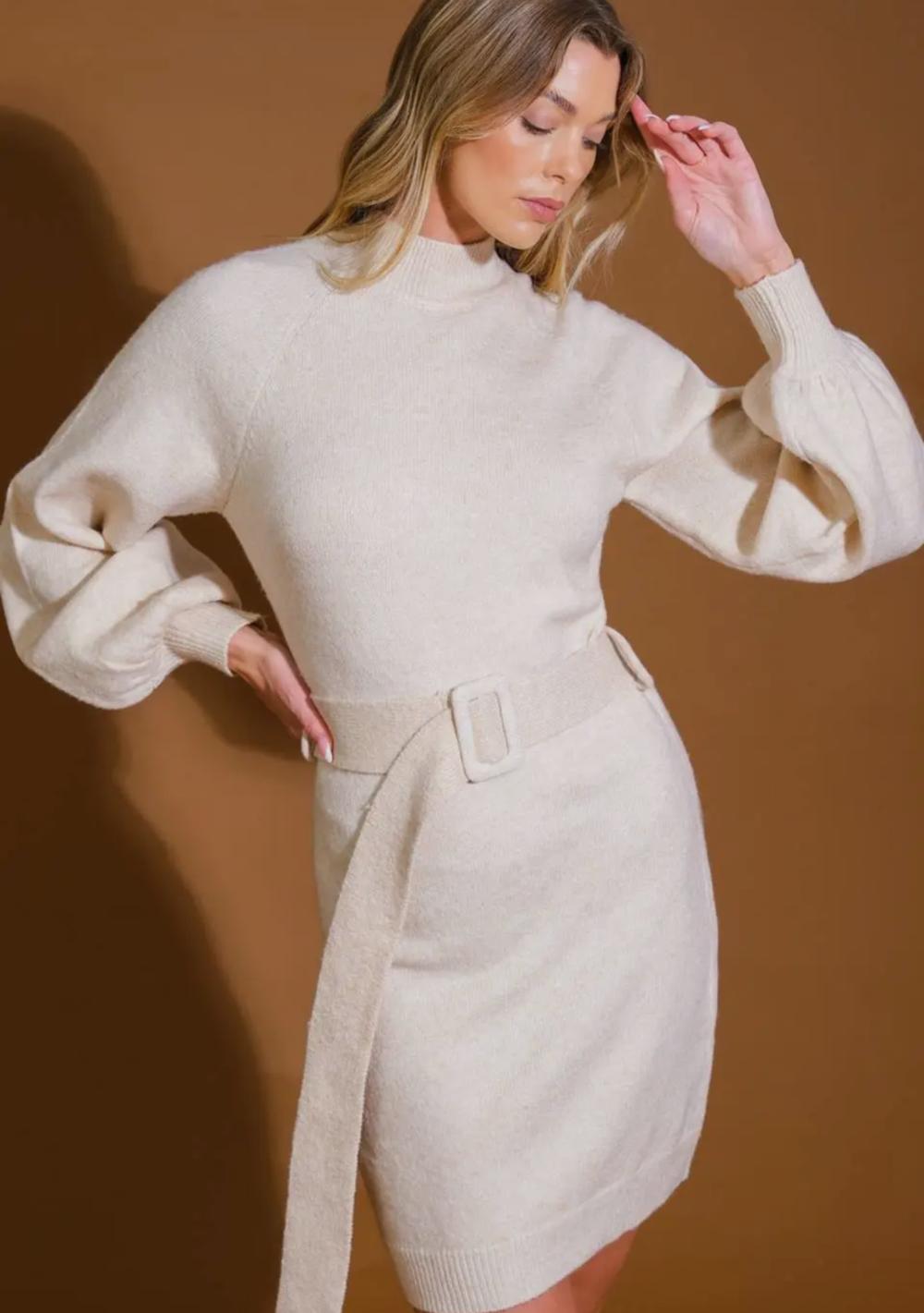 ♡ Kurzes Strickkleid mit Gürtel