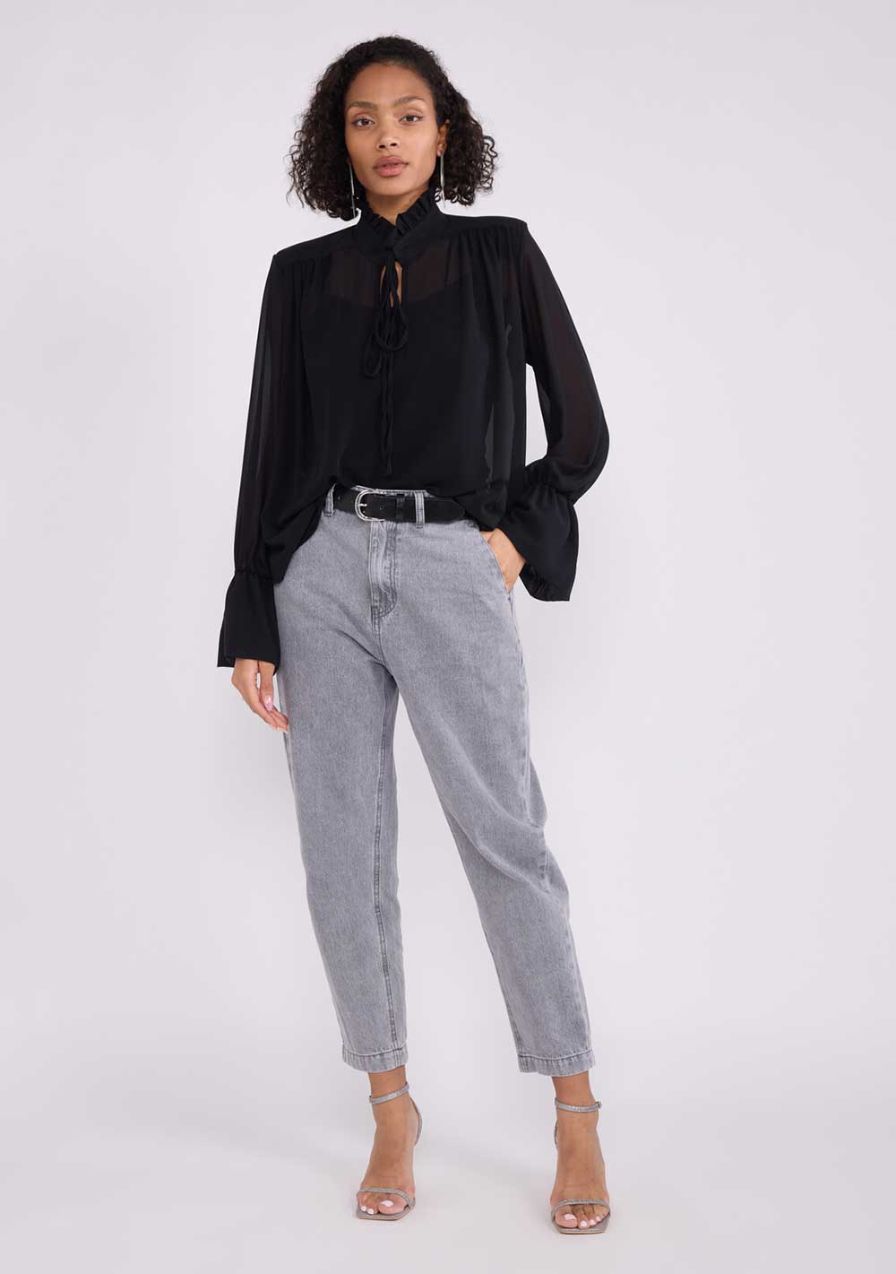 ♡ Bluse mit Rüschenmanschetten