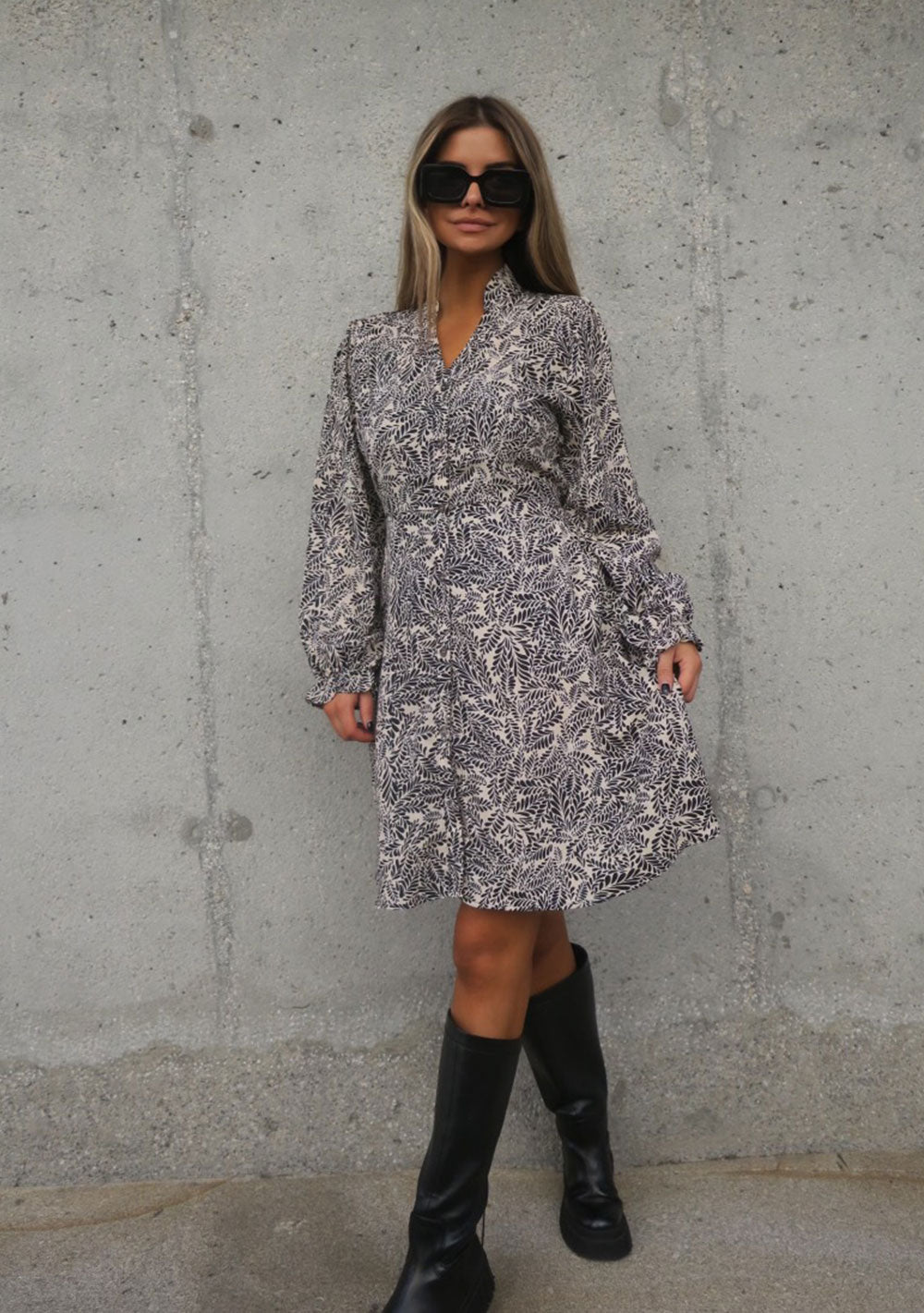 ♡ Minikleid mit Stehkragen