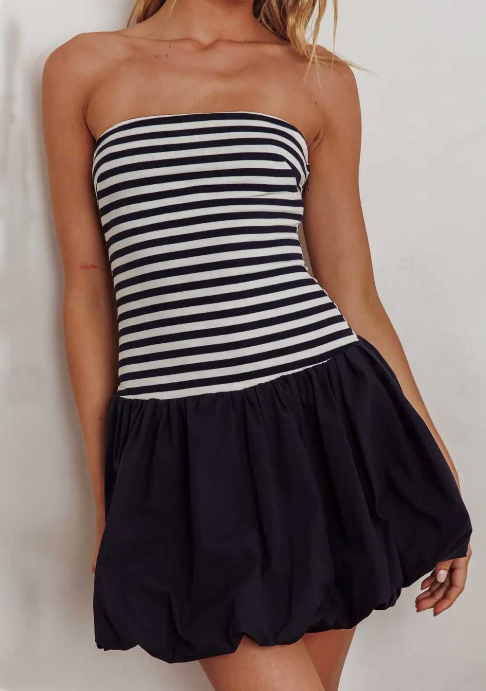 ♡ Minikleid mit Bubble-Saum