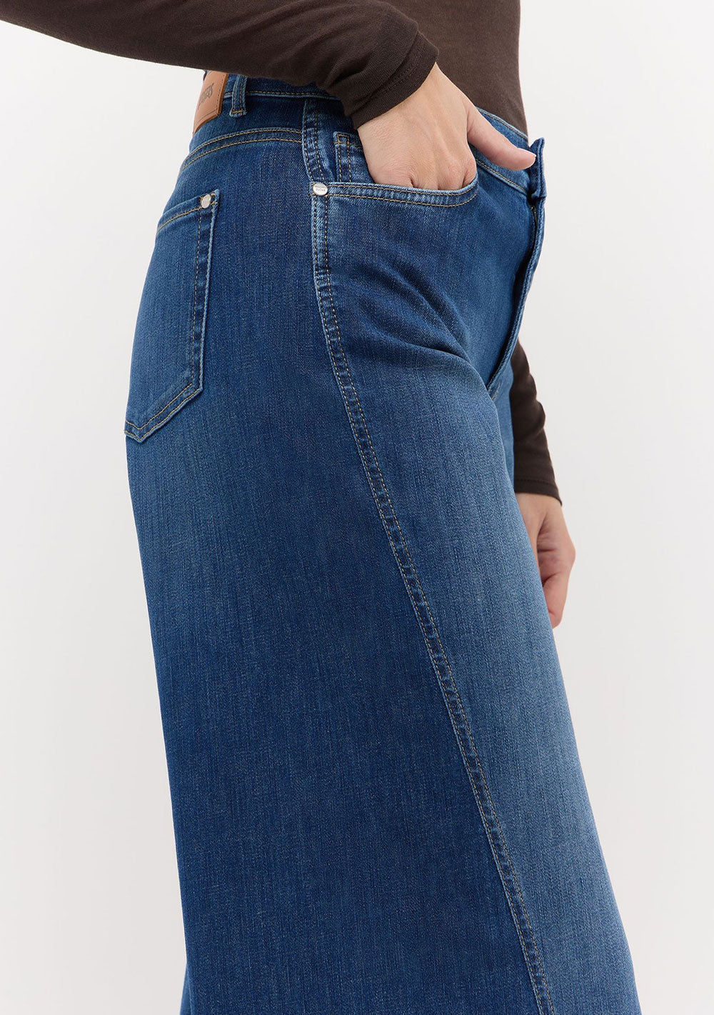 ♡ Jeans mit extra weitem Bein und Naht