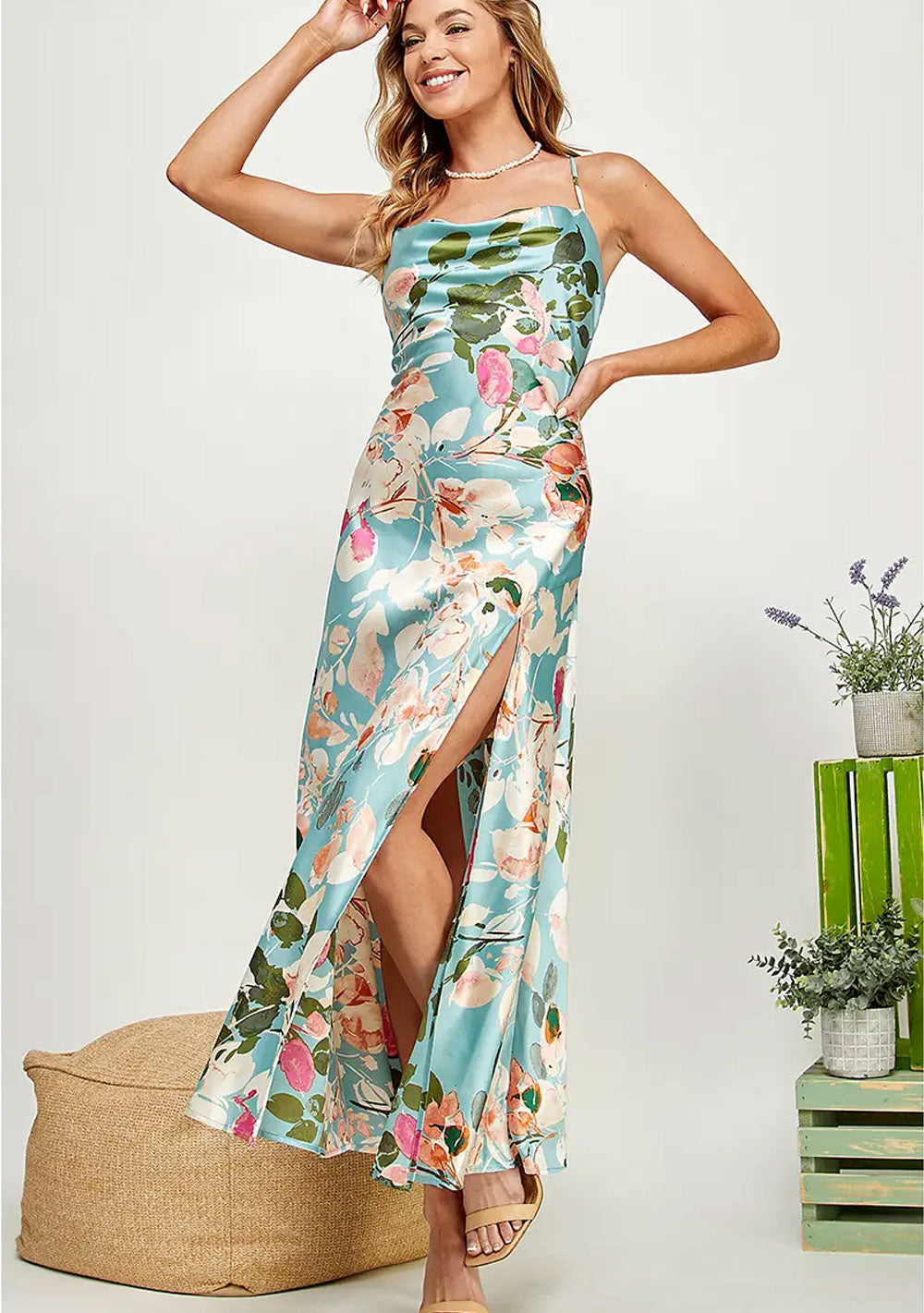 ♡ Rückenfreies Maxi-Slipdress mit Seitenschlitz