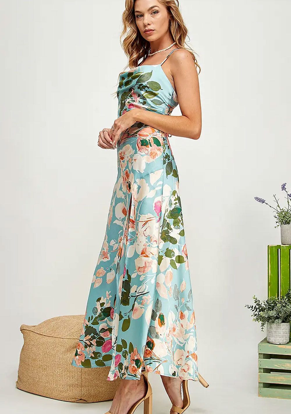 ♡ Rückenfreies Maxi-Slipdress mit Seitenschlitz