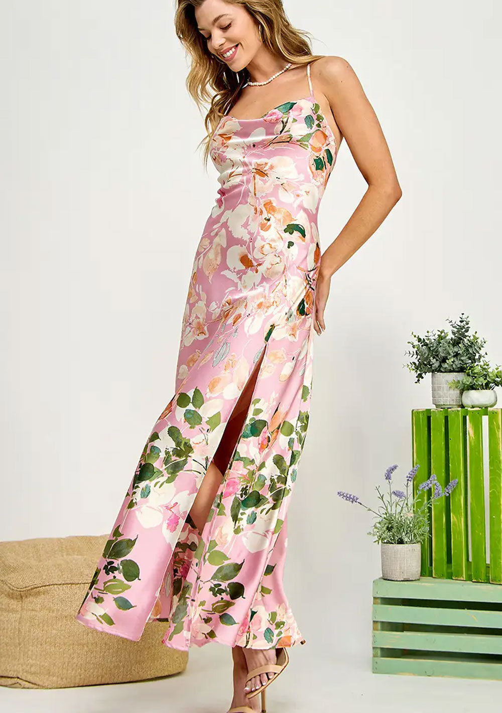 ♡ Rückenfreies Maxi-Slipdress mit Seitenschlitz