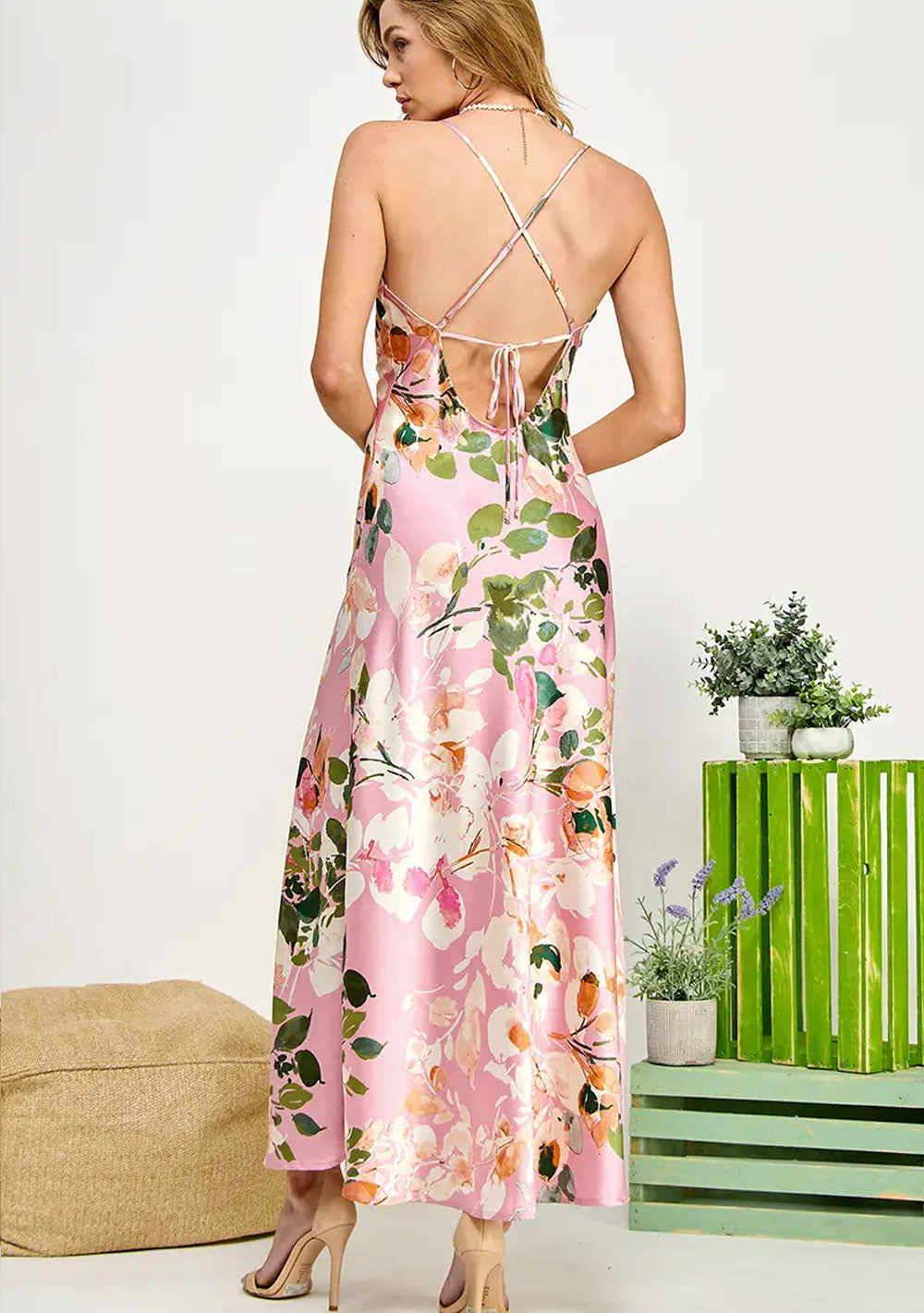 ♡ Rückenfreies Maxi-Slipdress mit Seitenschlitz