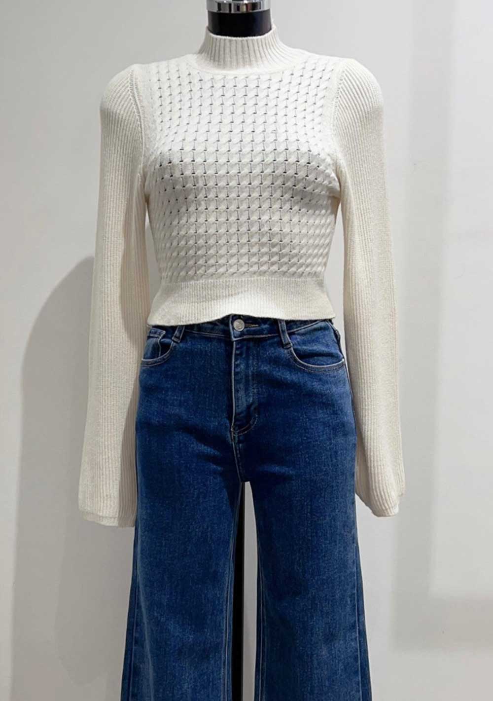 ♡ Enganliegender Zopfstrick-Pullover