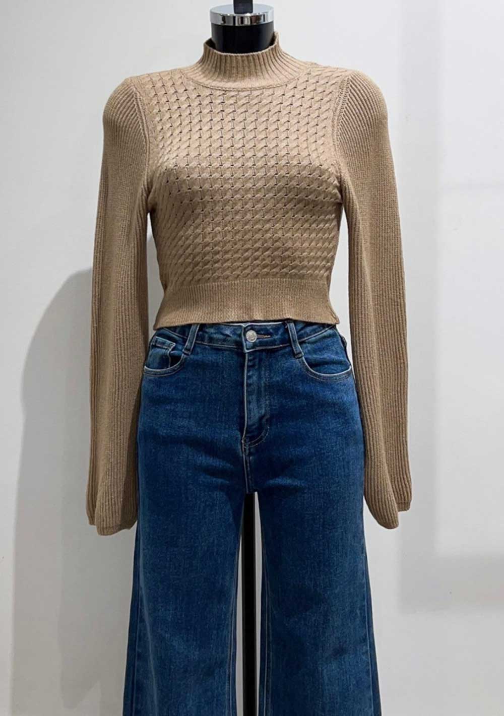 ♡ Enganliegender Zopfstrick-Pullover