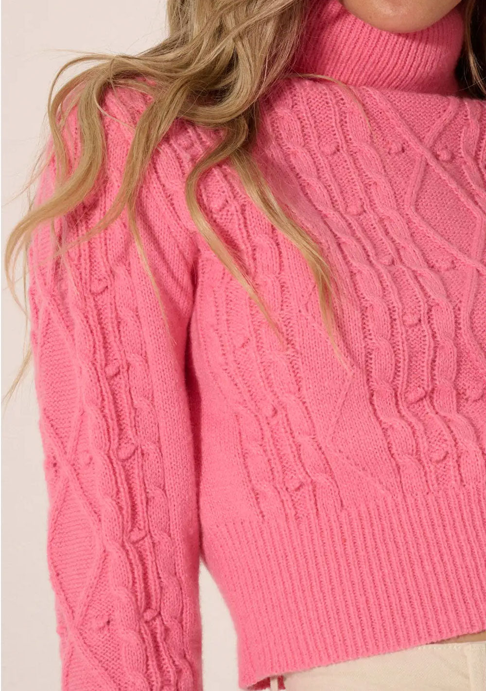 ♡ Kurzer Rollkragen Pullover mit Zopfmuster