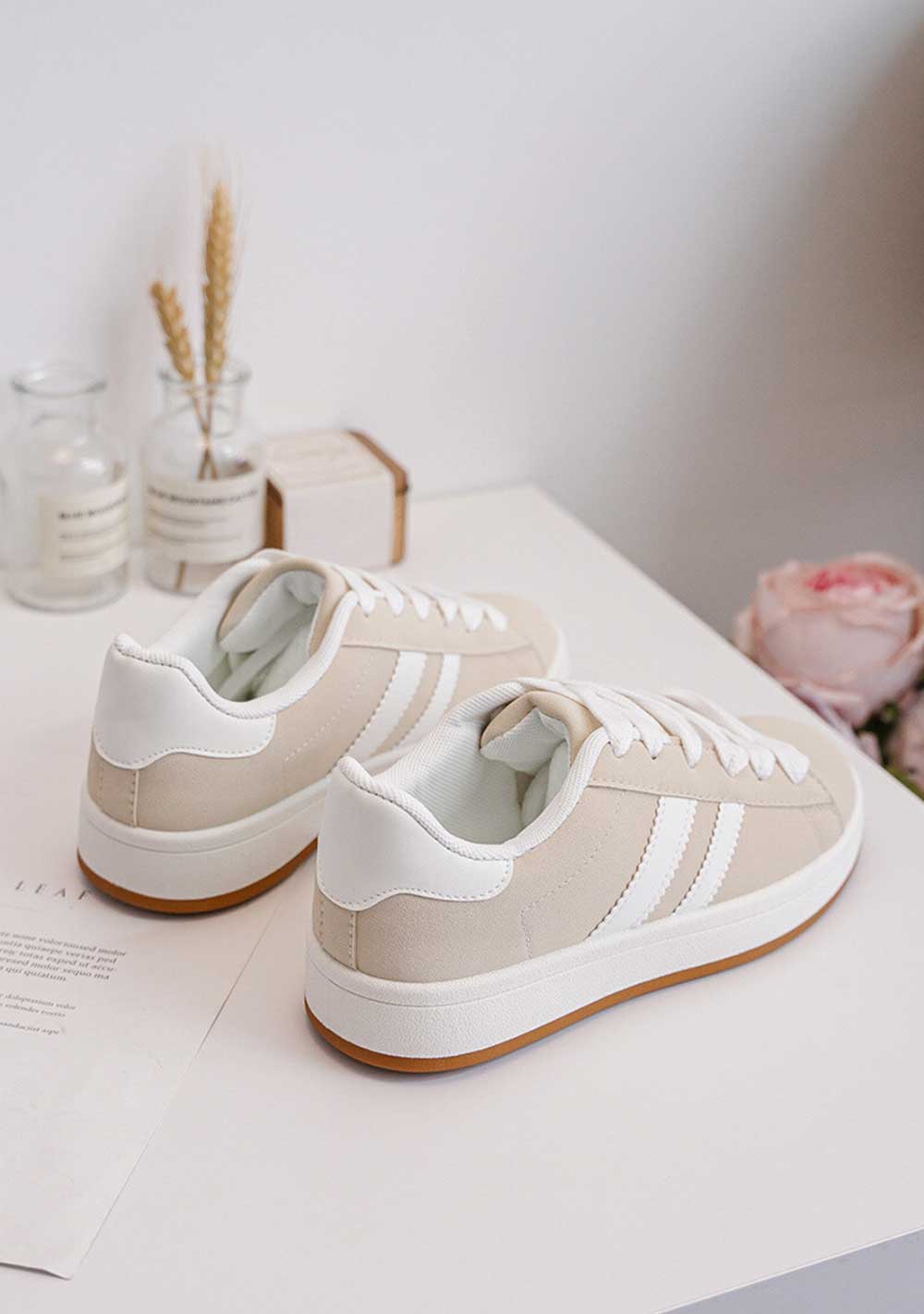 ♡ Sneakers Wildlederoptik