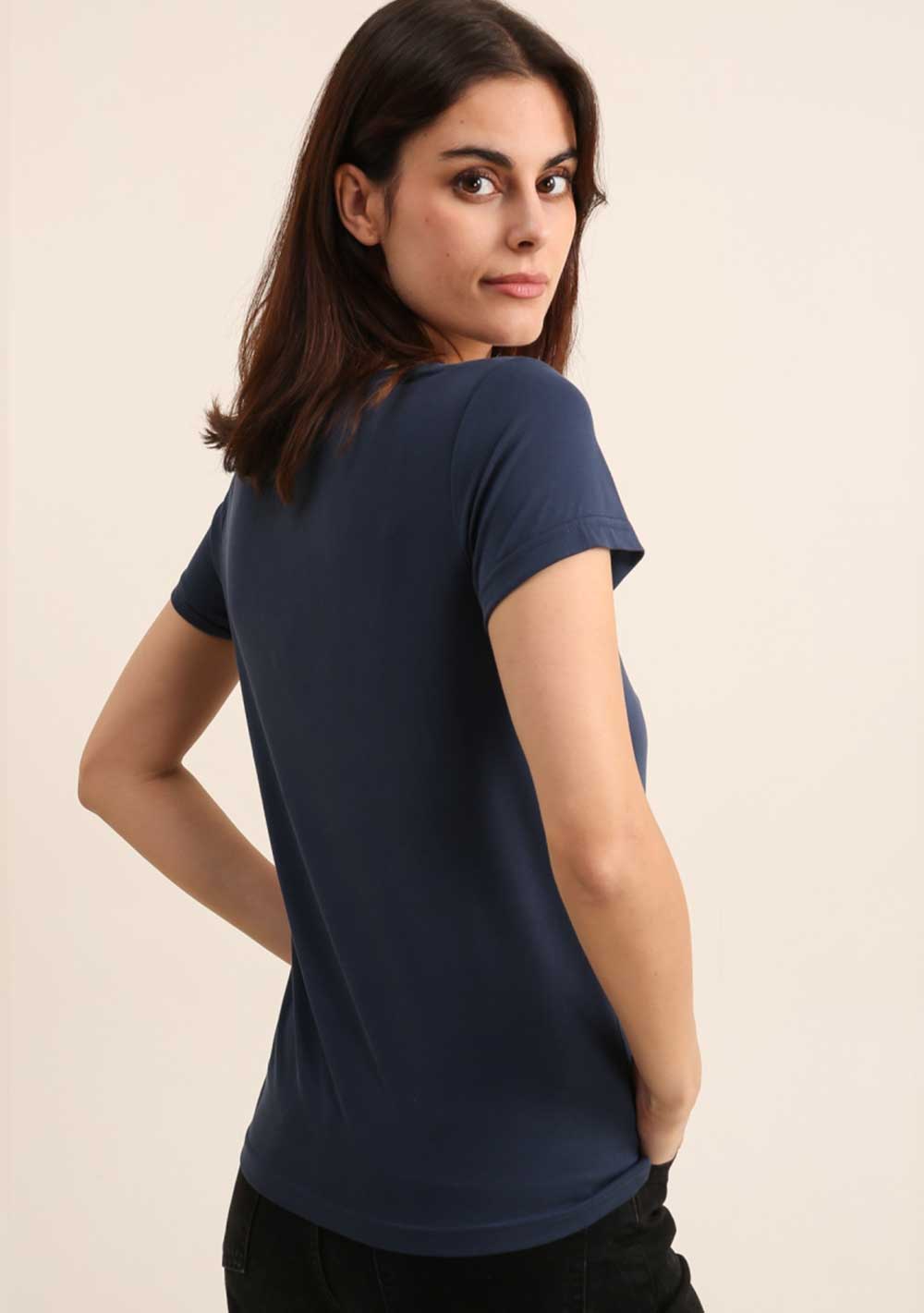 ♡ T-Shirt mit V-Ausschnitt