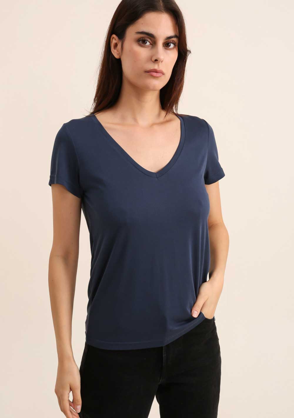 ♡ T-Shirt mit V-Ausschnitt
