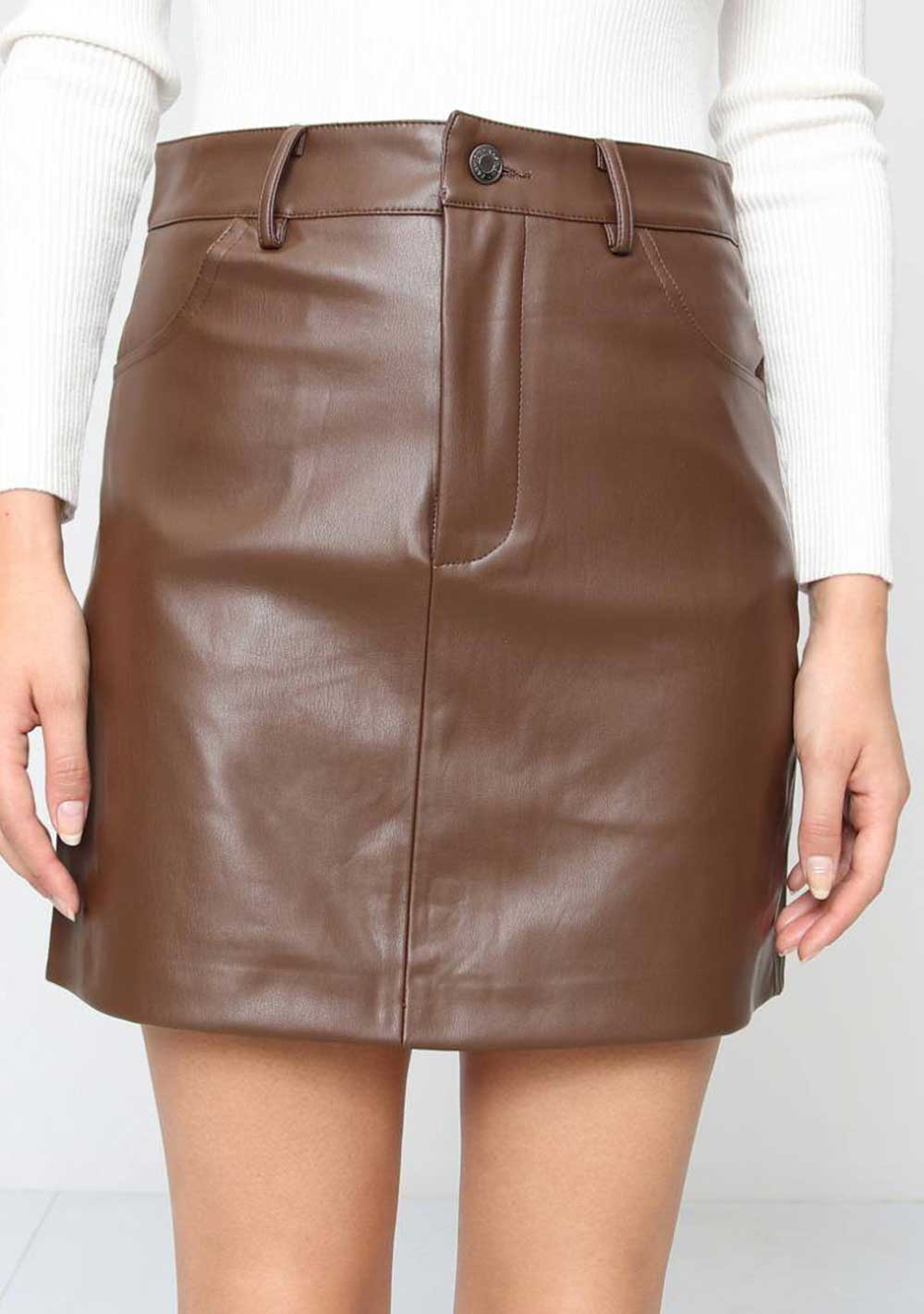 ♡ Kurzer Rock aus Kunstleder