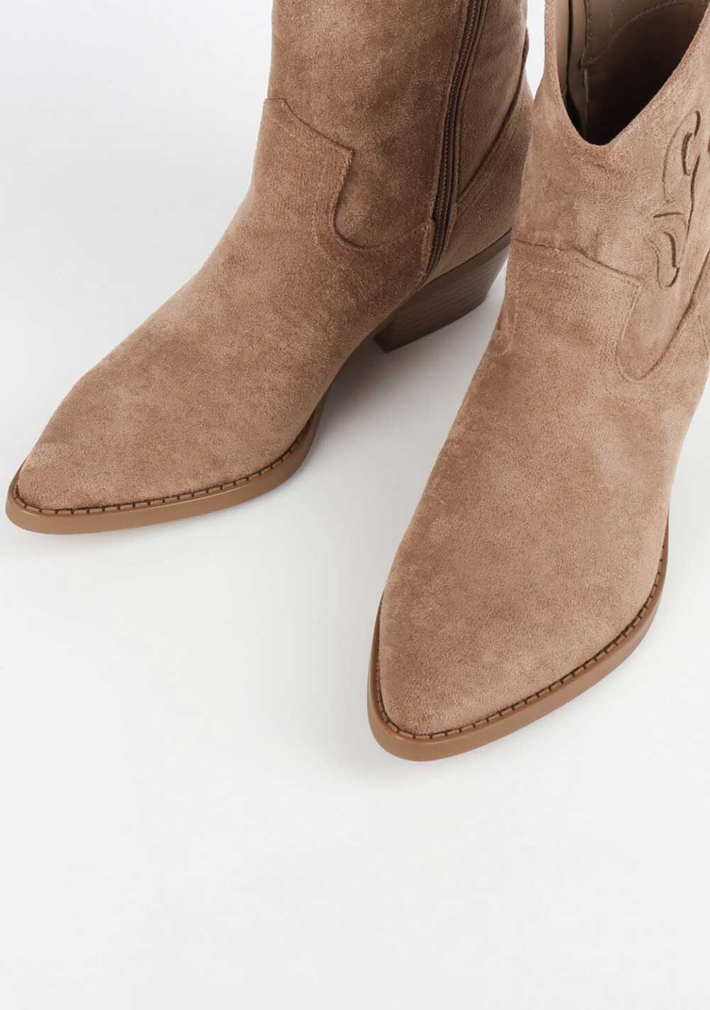 ♡ Cowboy Boots