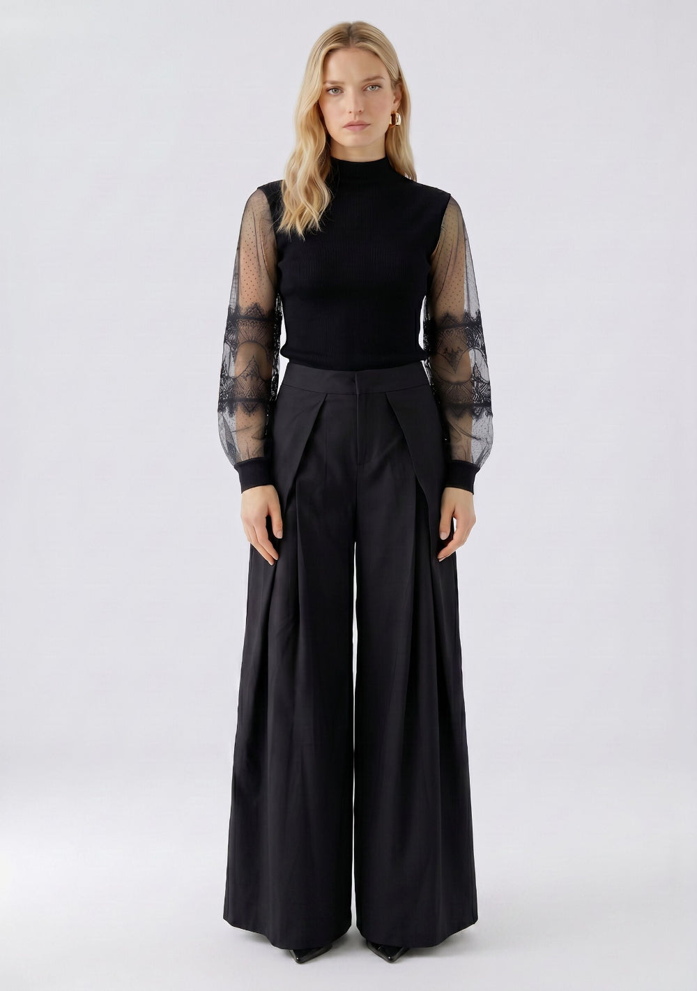 ♡ Spitzen-Bluse mit transparenten Ärmeln