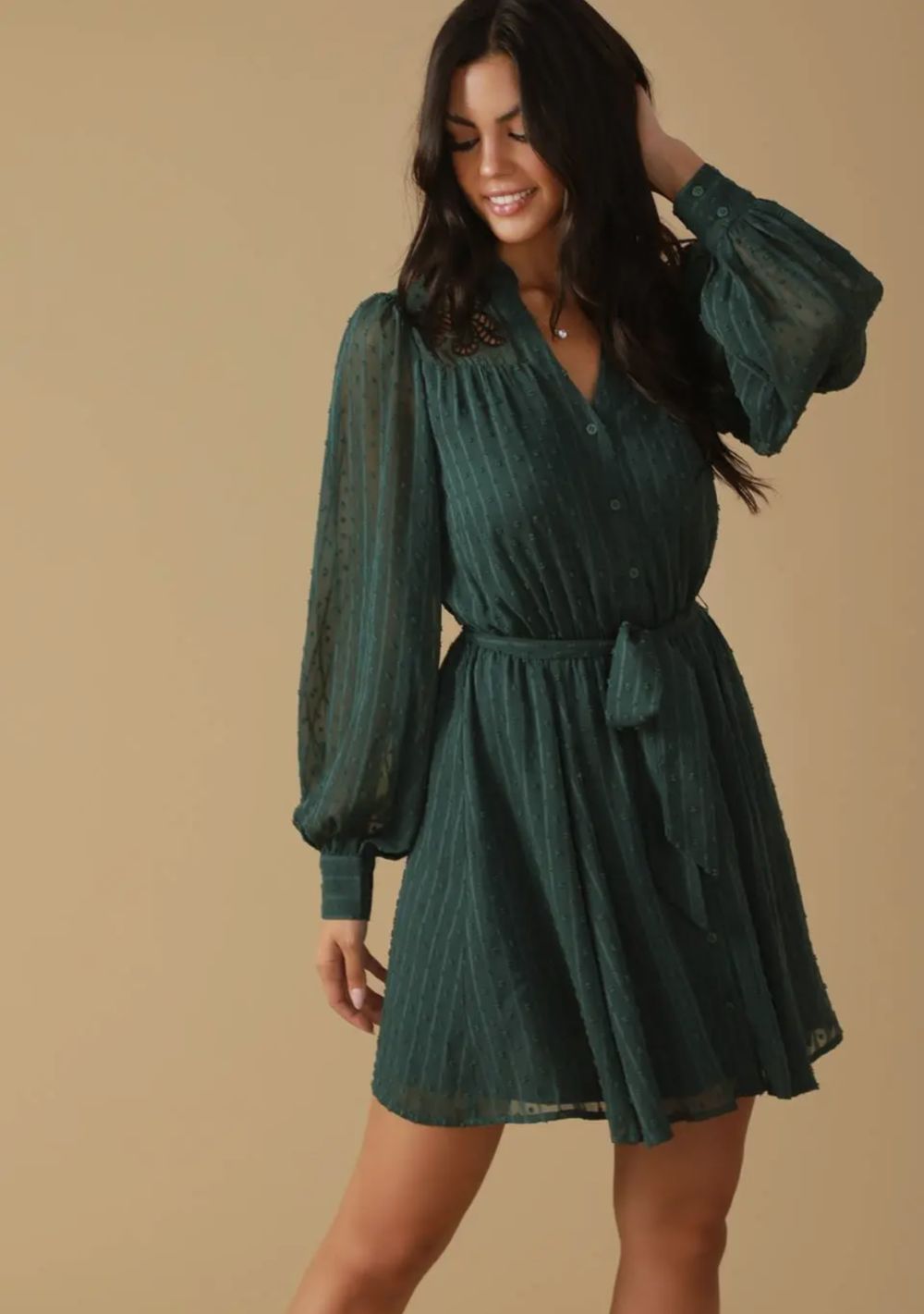 ♡ Minikleid mit Gürtel und Lochstickerei