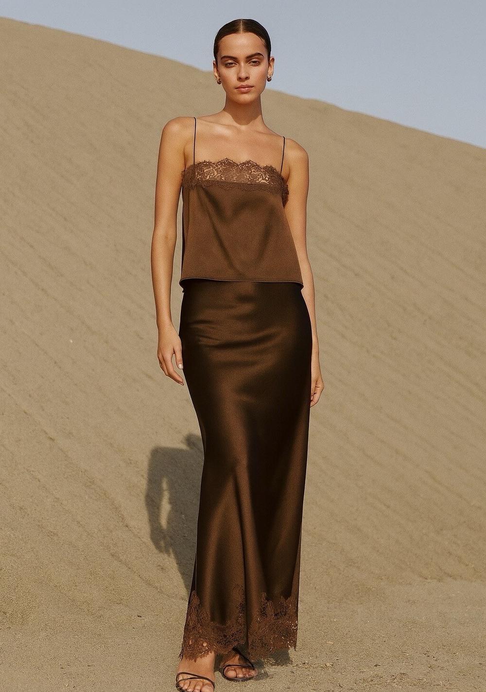 ♡ Satintop mit Spitzenborte