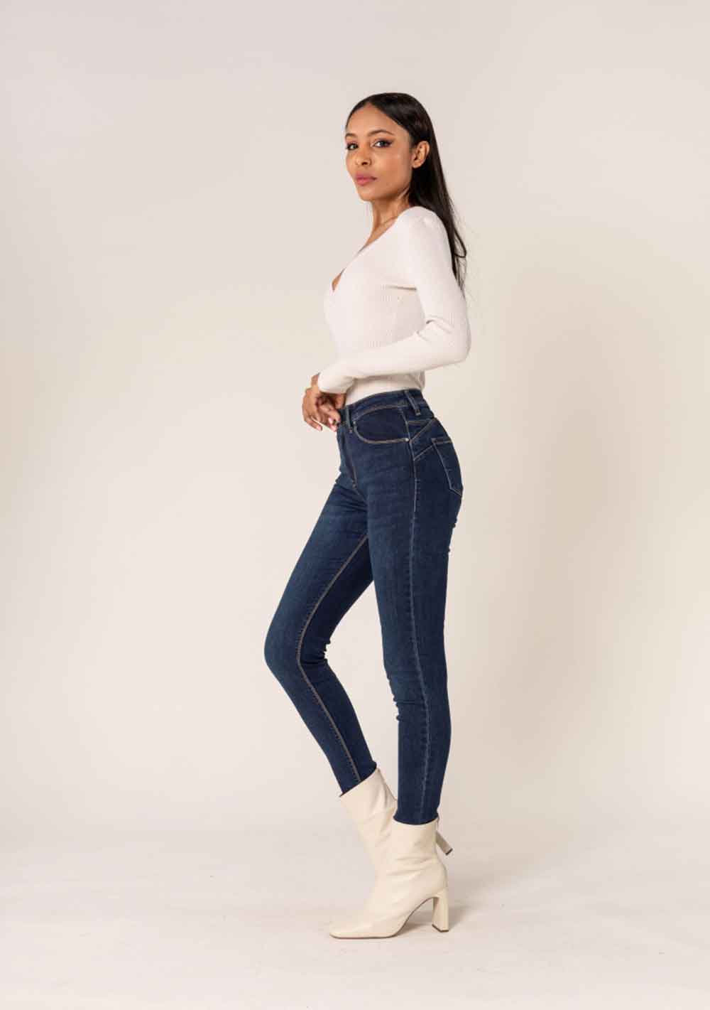 ♡ Hochsitzende Slim Jeans