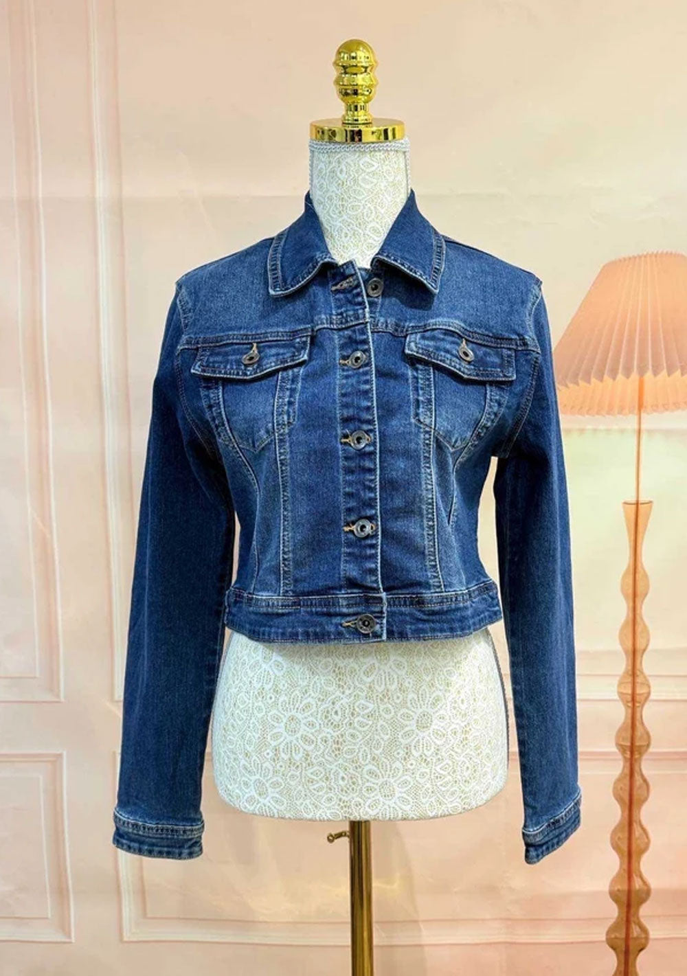 ♡  Extra kurze Jeansjacke mit Stretchmaterial