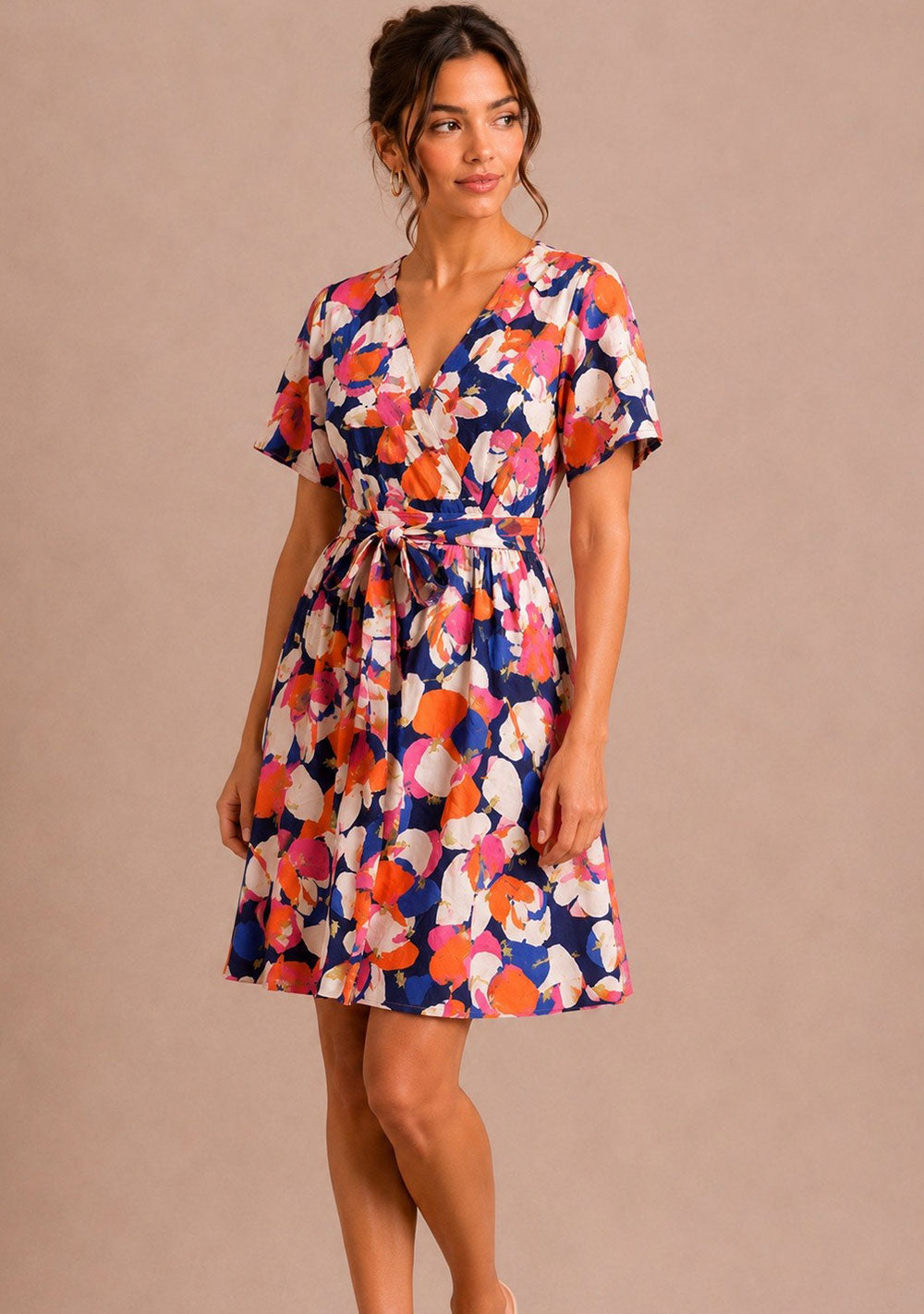 ♡ Minikleid mit Stoffgürtel und Blumendruck