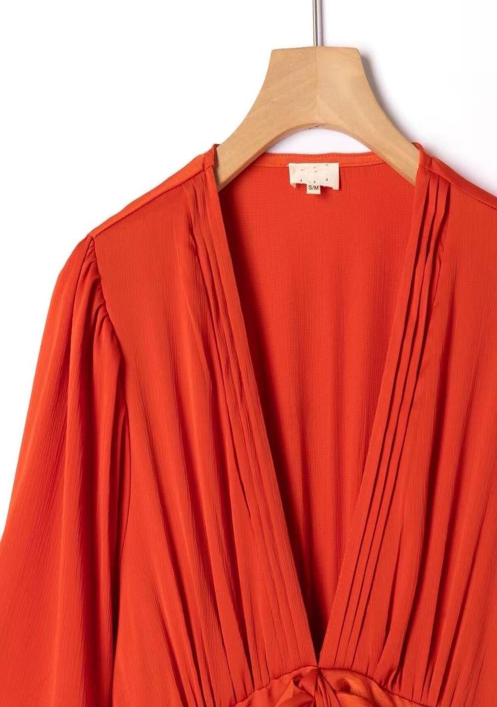 ♡ Maxikleid mit tiefem Ausschnitt