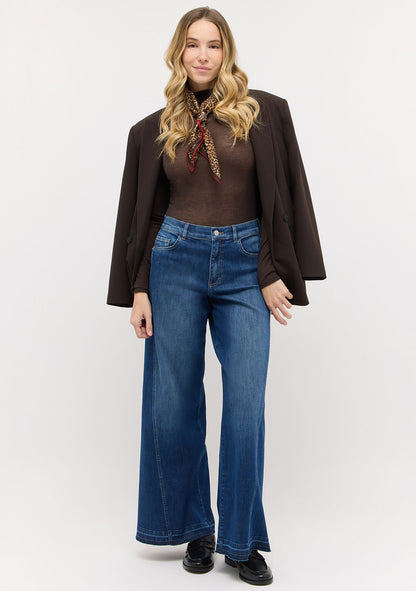 ♡ Jeans mit extra weitem Bein und Naht