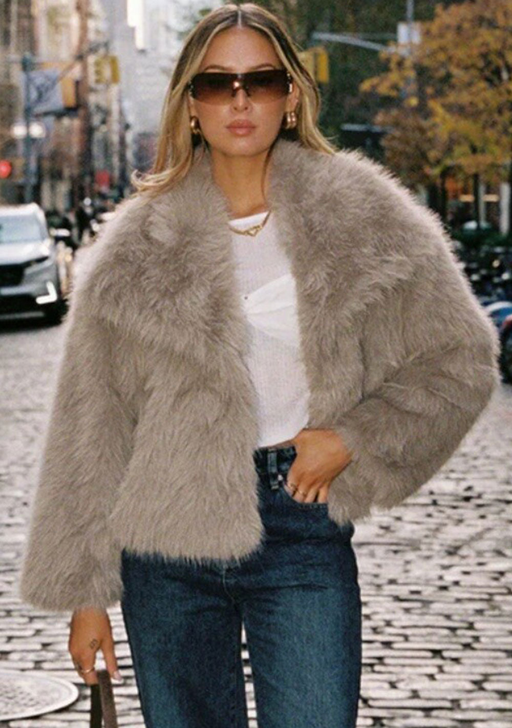 ♡ Kurze Kunstpelz-Jacke mit Kragen