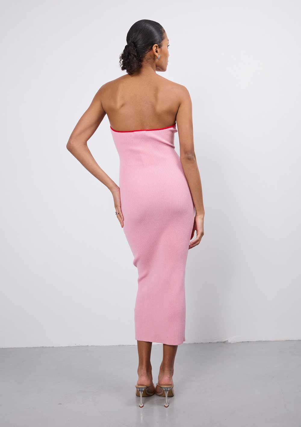 ♡ Midikleid aus Rippstrick mit Cut-Out