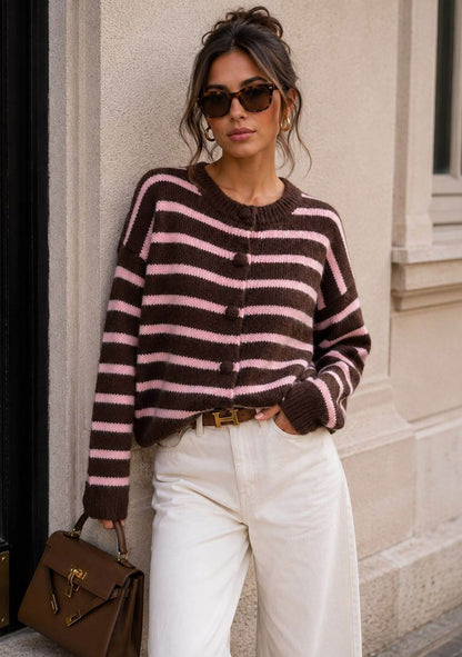 ♡ Kuschelige, gestreifte Strickjacke