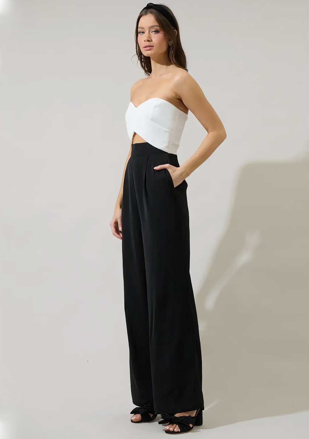 ♡ Jumpsuit Cut Out, Schwarz/Weiß