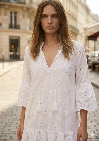 ♡ Minikleid mit Lochstickereien