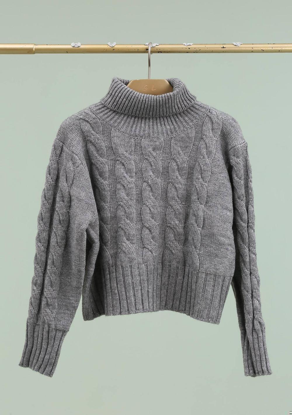 ♡ Kurzer Rollkragen-Pullover mit Zopfmuster