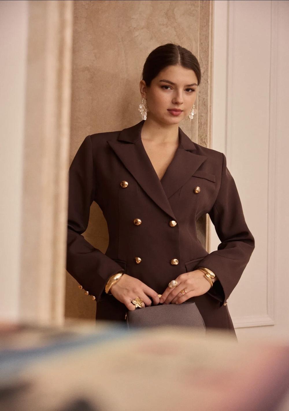 ♡  Zweireihiges Blazerkleid