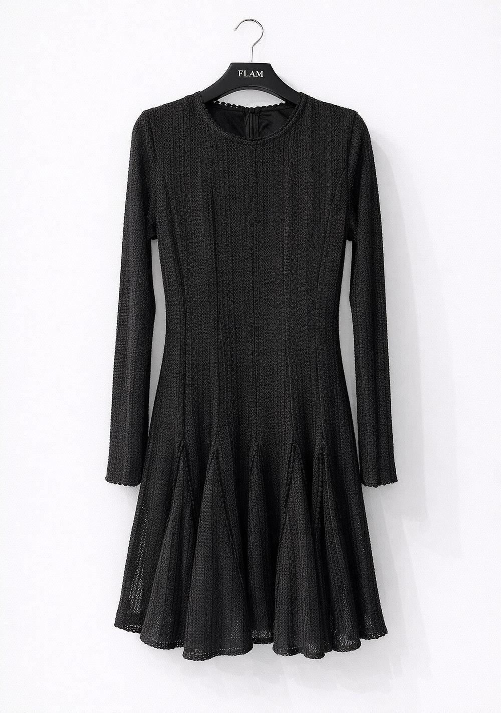 ♡ Kurzes Strickkleid mit ausgestelltem Rock