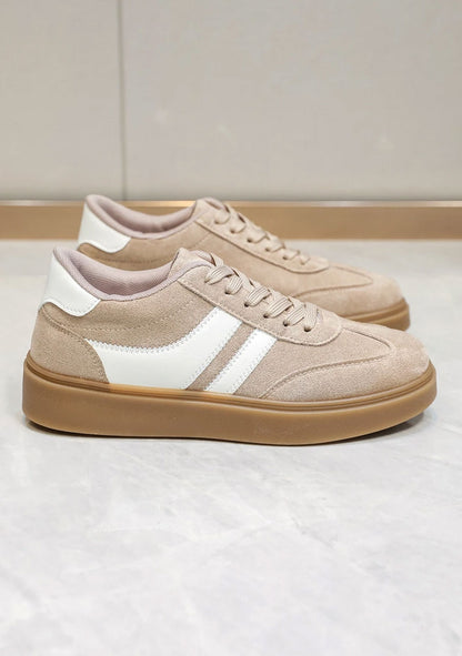 ♡ Sneakers aus Wildlederimitat