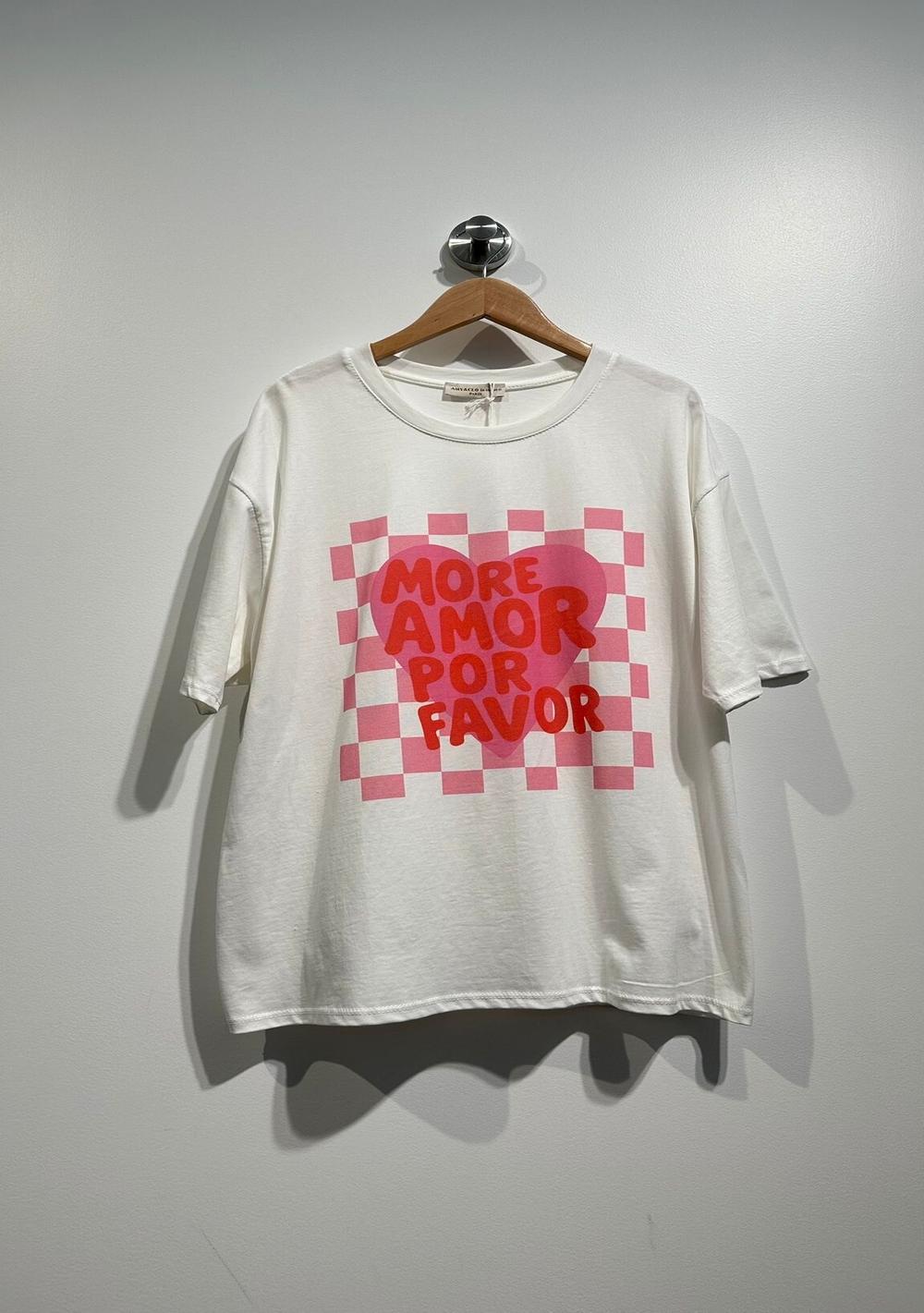♡ T-Shirt `More Amor Por Favor&
