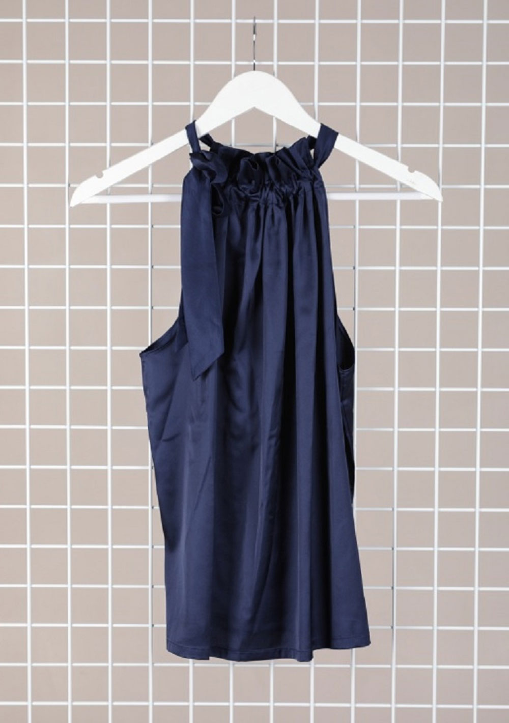 ♡  Neckholder Top aus Satin